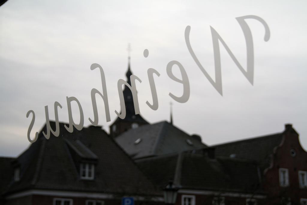 Gast-Und Weinhaus Zwiebelturm Kerken Eksteriør bilde